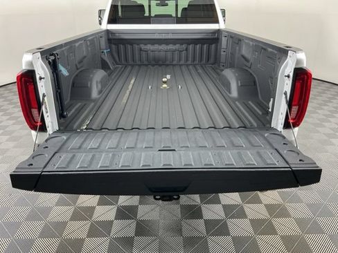 Used 2022 GMC Sierra 3500 Denali AWD/4WD image 7