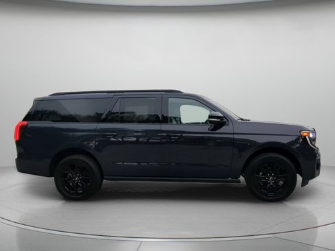 New 2027 Ford Expedition Max Platinum RWD image 36