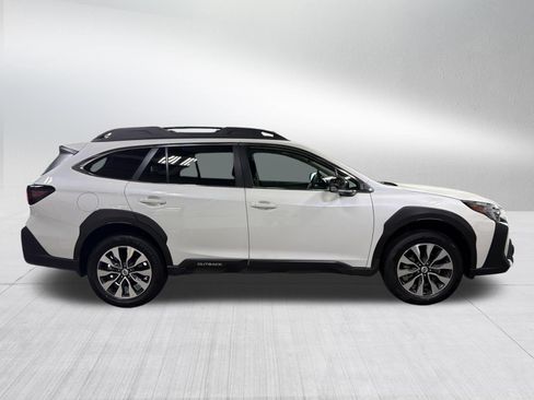 Used 2025 Subaru Outback Limited w/ Popular Package #2 AWD/4WD image 8
