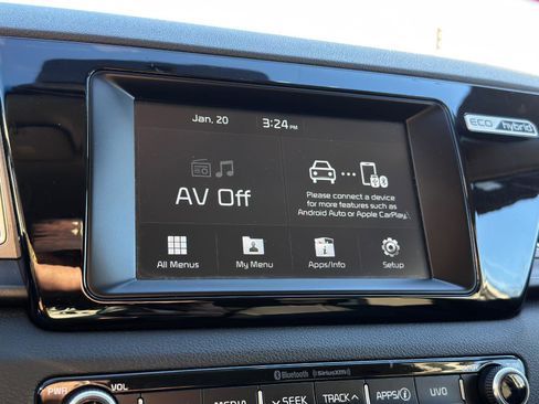 Used 2018 Kia Niro LX image 23