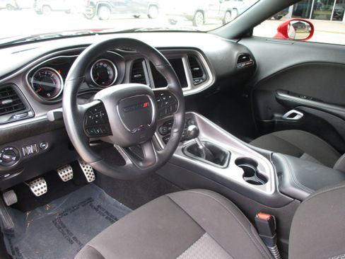 Used 2021 Dodge Challenger R/T Scat Pack RWD image 15