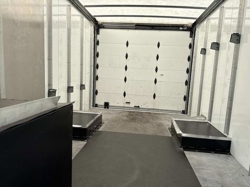 Used 2022 Ford E-350 and Econoline 350 Super Duty image 29