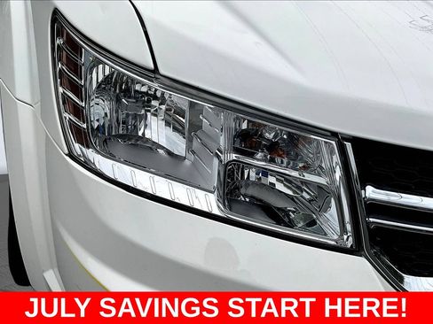 Used 2019 Dodge Journey SE FWD image 29