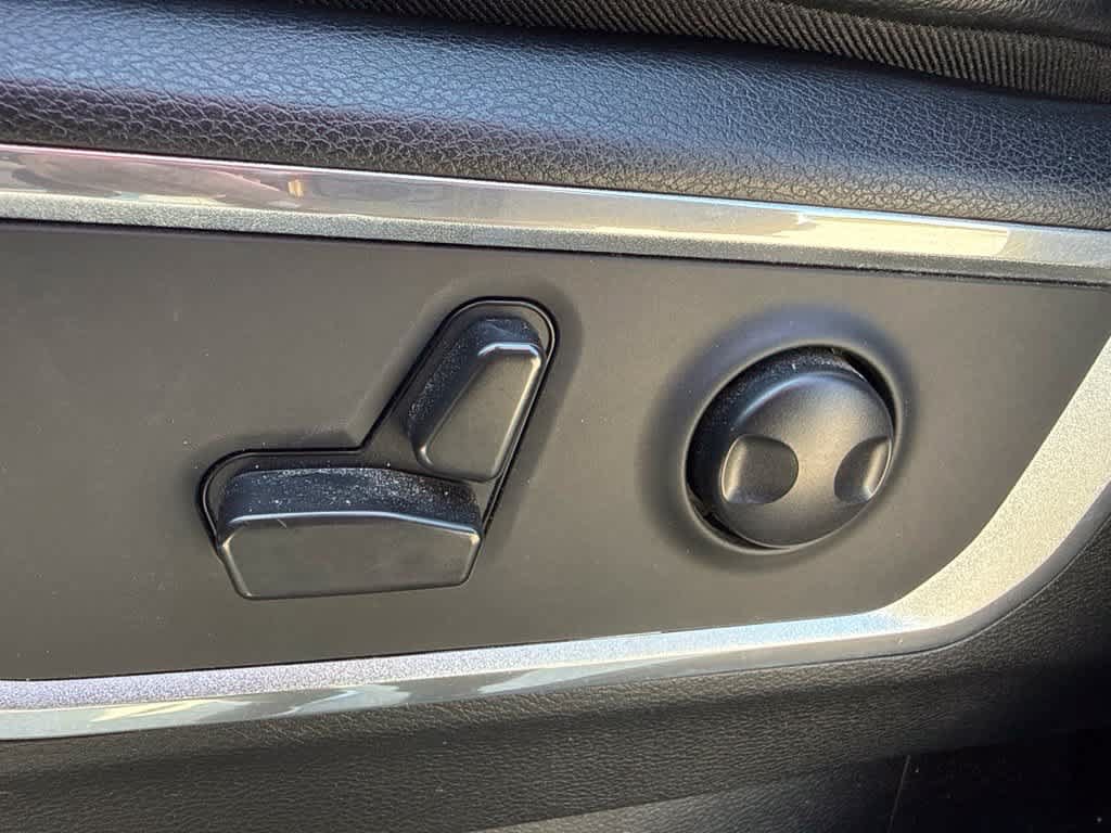 Used 2022 RAM 1500 Laramie RWD image 16