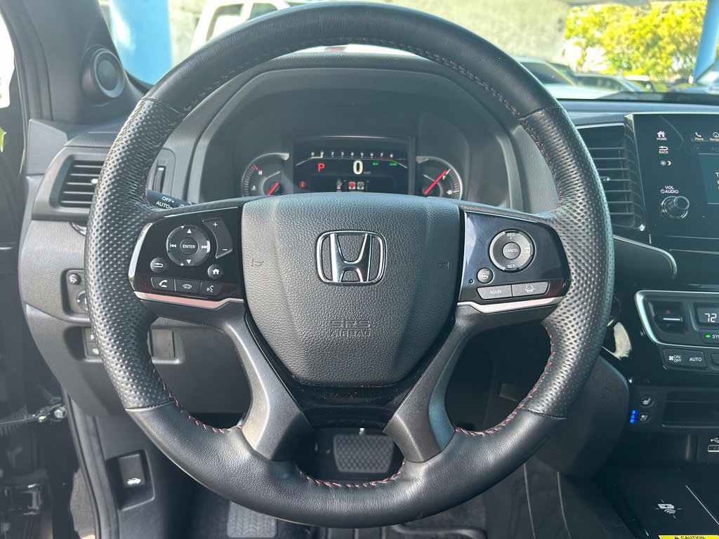 Used 2025 Honda Passport Black Edition image 18