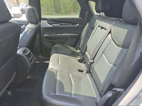 Used 2023 Cadillac XT5 Premium Luxury AWD/4WD image 10