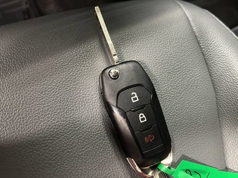 Used 2023 Ford F350 XL AWD/4WD image 9