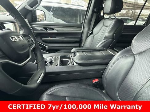 Certified 2024 Jeep Wagoneer Series II w/ Flexible Seating Group image 3