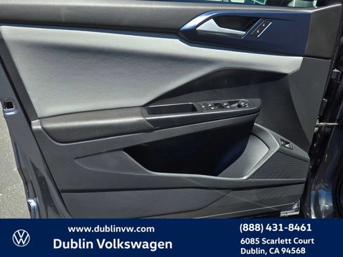 Certified 2023 Volkswagen Taos SE w/ Panoramic Sunroof Package FWD image 10