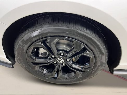 New 2025 Honda Accord SE image 10