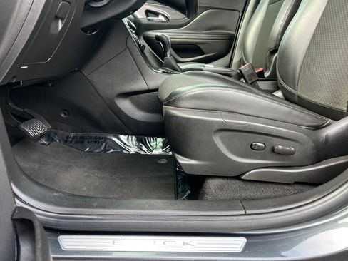 Used 2018 Buick Encore Preferred FWD image 33