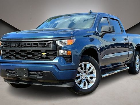 Used 2024 Chevrolet Silverado 1500 Custom image 1