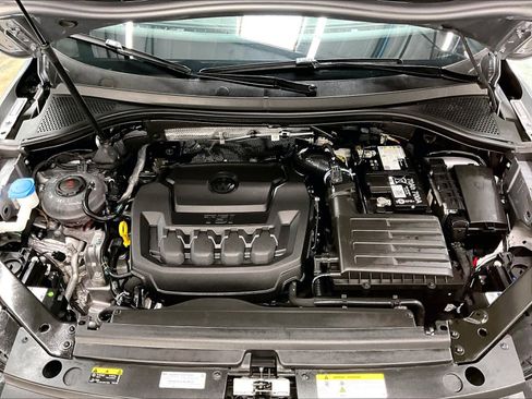 Used 2024 Volkswagen Tiguan S image 12