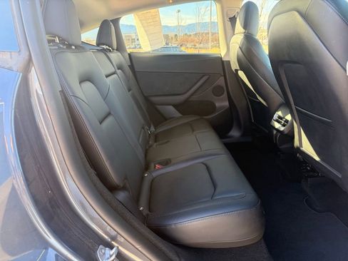 Used 2023 Tesla Model Y Performance image 25
