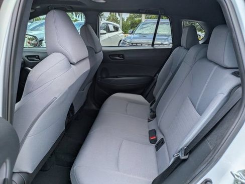 Used 2023 Toyota Corolla Cross AWD Hybrid w/ Moonroof Package image 13