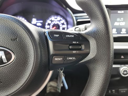 Used 2019 Kia Rio S image 30