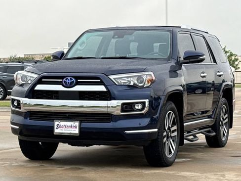 Used 2024 Toyota 4Runner Limited AWD/4WD image 3