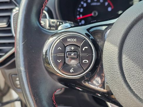 Used 2020 Kia Soul GT-Line Turbo FWD image 35