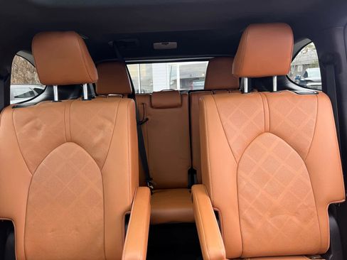 Used 2020 Toyota Highlander Platinum image 28