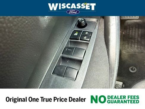 Used 2024 Toyota Corolla LE image 18