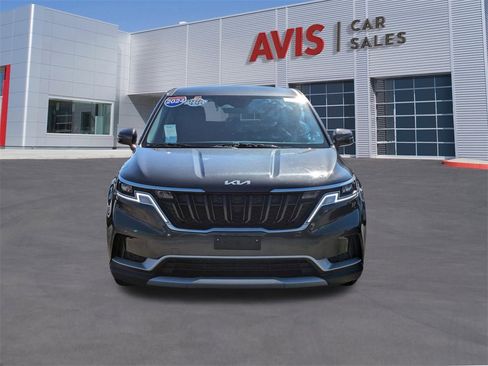 Used 2024 Kia Carnival LX image 2