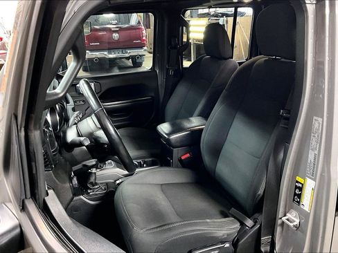 Used 2021 Jeep Wrangler Unlimited Sport image 23