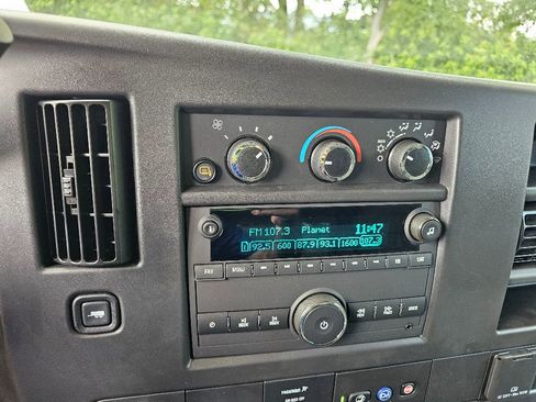 New 2025 GMC Savana 2500 w/ Driver Convenience Package image 33