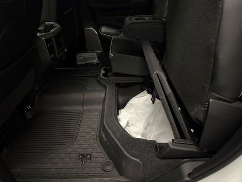 New 2026 RAM 3500 Laramie AWD/4WD image 36