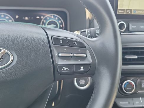 Used 2023 Hyundai Kona Limited FWD image 8