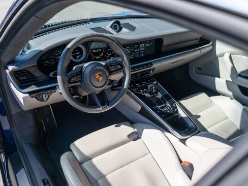 Used 2021 Porsche 911 Turbo image 47