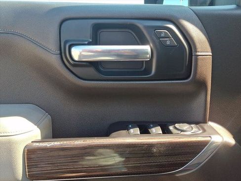Used 2020 Chevrolet Silverado 1500 LT Trail Boss AWD/4WD image 14