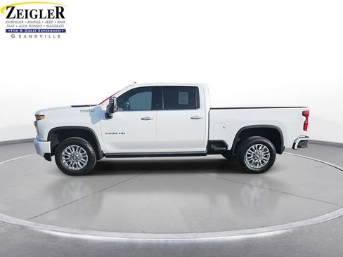 Used 2022 Chevrolet Silverado 2500 High Country image 8