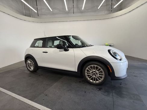 Certified 2025 MINI Cooper S image 7