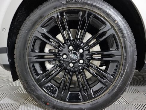 Used 2025 Land Rover Range Rover Evoque S AWD/4WD image 31