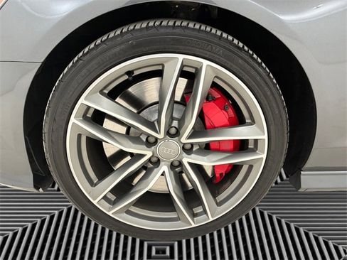 Used 2018 Audi S6 Prestige w/ S Sport Package image 9