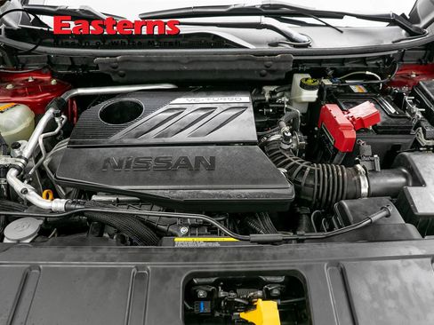 Used 2023 Nissan Rogue SV AWD/4WD image 7