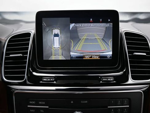 Used 2018 Mercedes-Benz GLS 550 4MATIC image 25