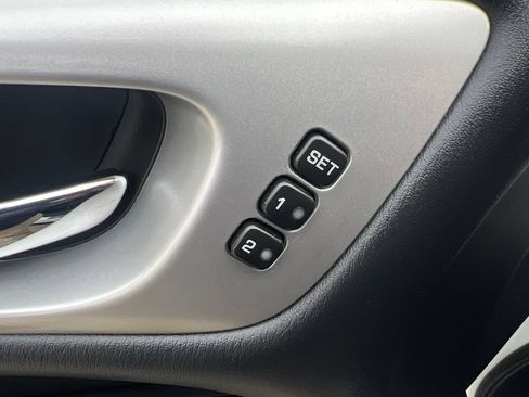 Used 2019 Nissan Pathfinder SL w/ SL Premium Package AWD/4WD image 54