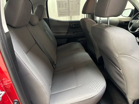 Used 2023 Toyota Tacoma SR AWD/4WD image 19