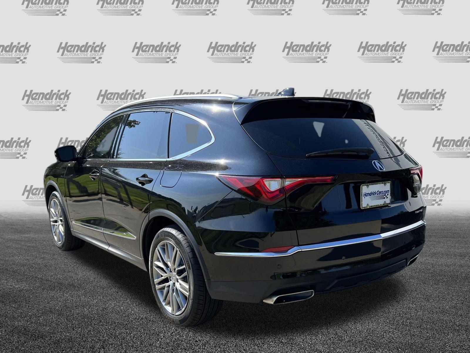 Used 2023 Acura MDX w/ Advance Package AWD/4WD image 9