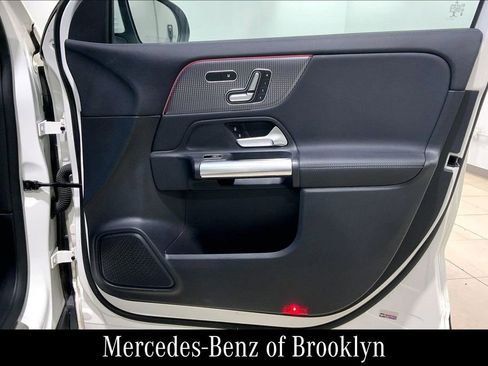 Certified 2023 Mercedes-Benz GLA 250 4MATIC image 23