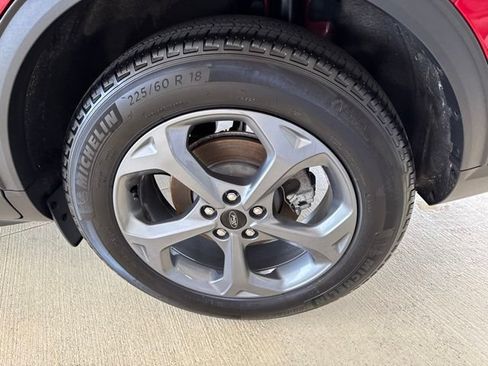 Used 2025 Ford Escape ST-Line w/ Cold Weather Package AWD/4WD image 37