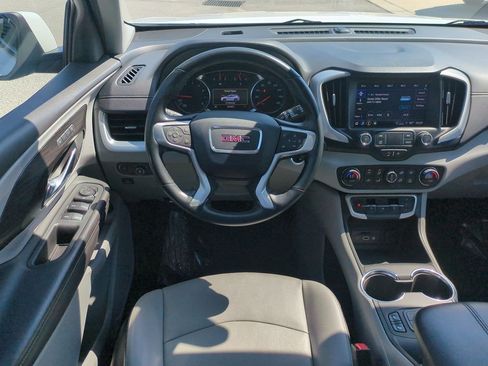 Used 2024 GMC Terrain SLT FWD image 31