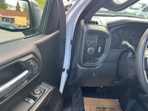 Used 2023 Chevrolet Silverado 1500 W/T image 9