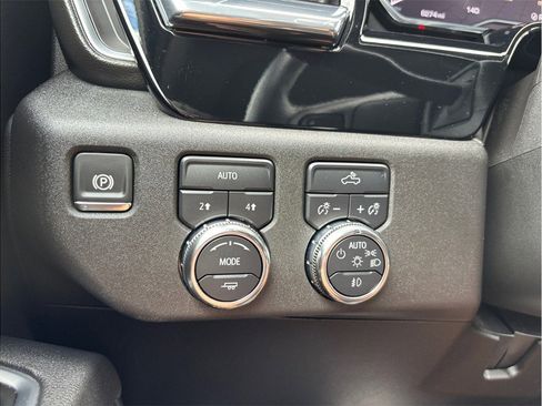 Used 2025 GMC Sierra 1500 Elevation AWD/4WD image 35