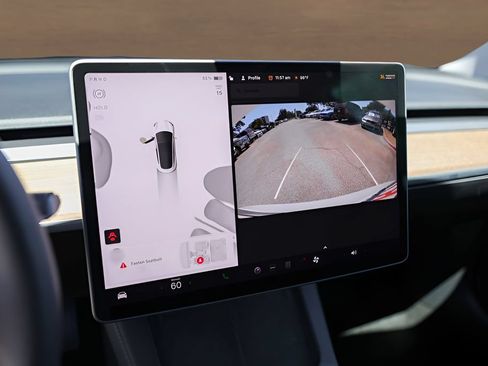 Used 2023 Tesla Model 3 Standard Range RWD image 15