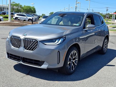New 2026 BMW X3 xDrive30i w/ Premium Package AWD/4WD image 2