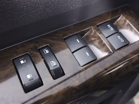 Used 2016 Ford F350 Platinum w/ Platinum Package image 29