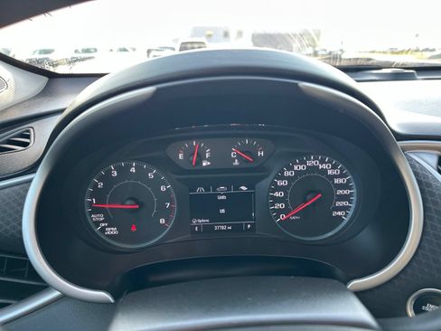 Used 2025 Chevrolet Malibu LT FWD image 6