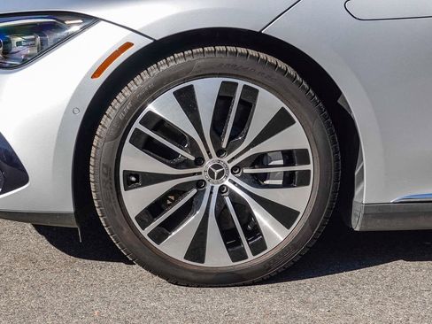 New 2024 Mercedes-Benz EQE 500 500 Sedan image 10